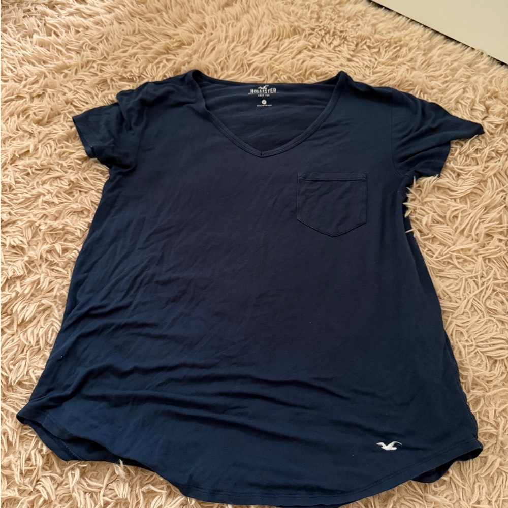 hollister navy blue v-neck tee